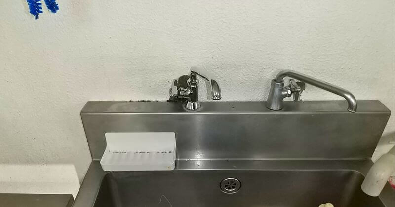 新しい水栓の交換状況