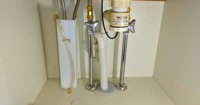 水受け容器を取り付けた状態