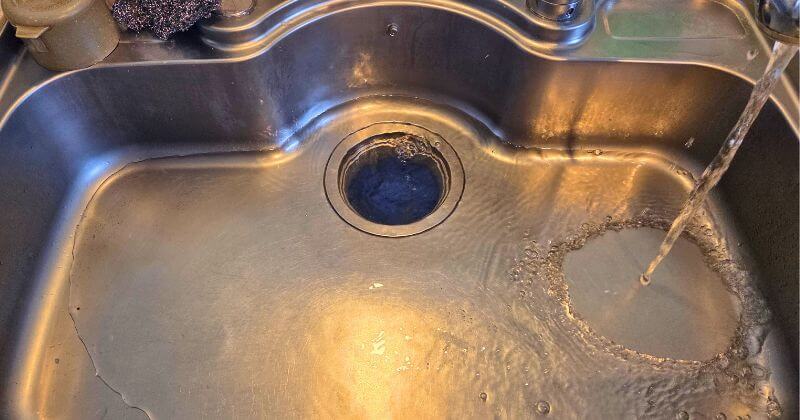 キッチンの排水つまり修理前