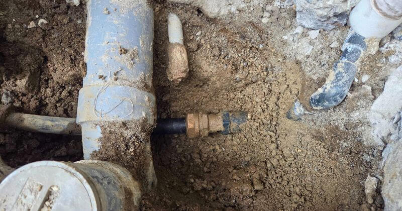 水栓柱の下流側の配管状況