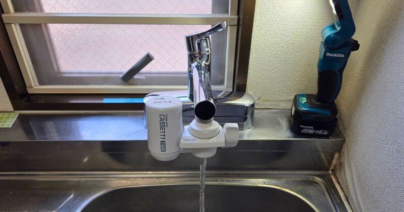 ストレート吐水の点検中