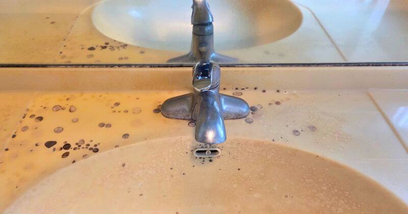 交換前の洗面水栓