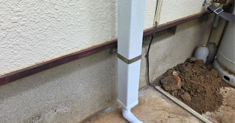 水栓柱下段の固定状況