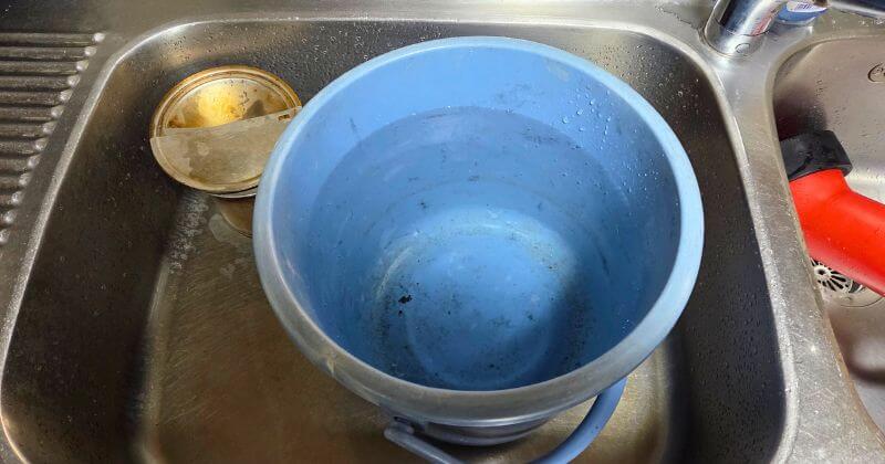 バケツの水を溜めた状態
