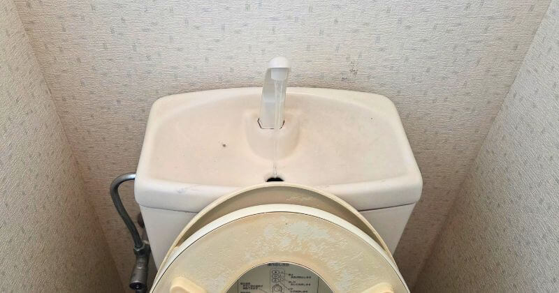 手洗い管からの吐水状態