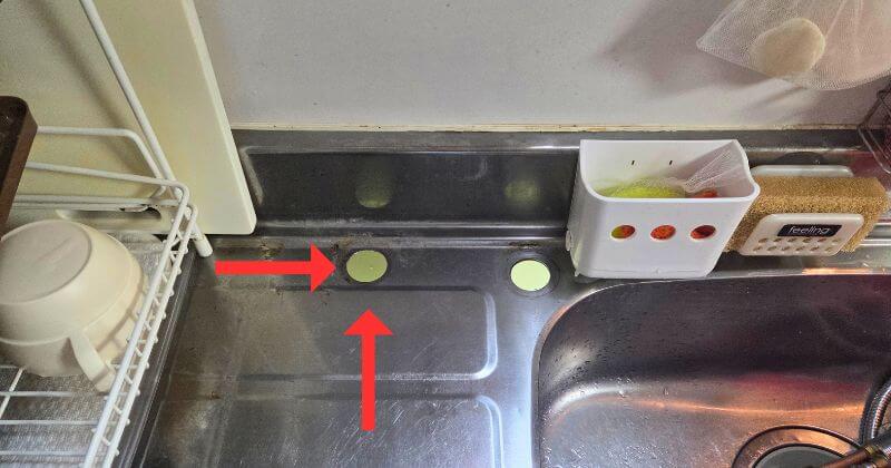 既設の水栓を取り外した状態