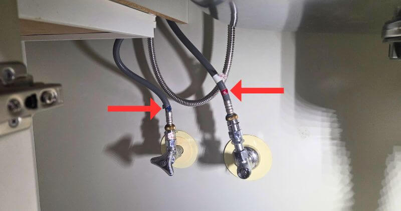 交換前のシンク下