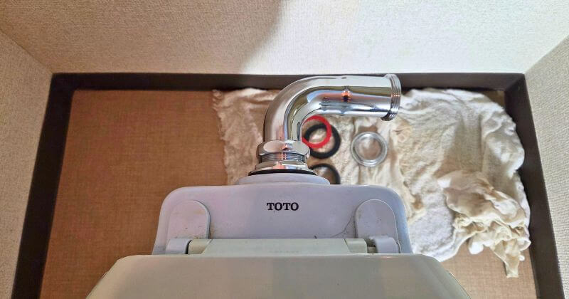 新しい洗浄管下部を取り付けた状態