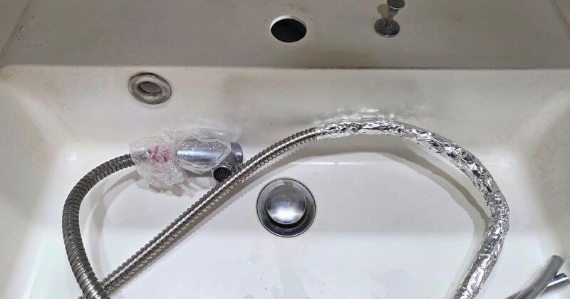 水栓ホース部分を取り外した状態