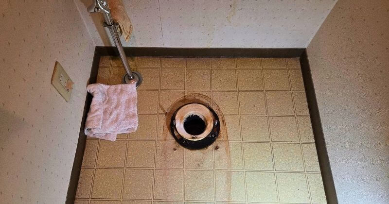 便器を取り外した状態