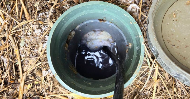 上流側からの清掃中