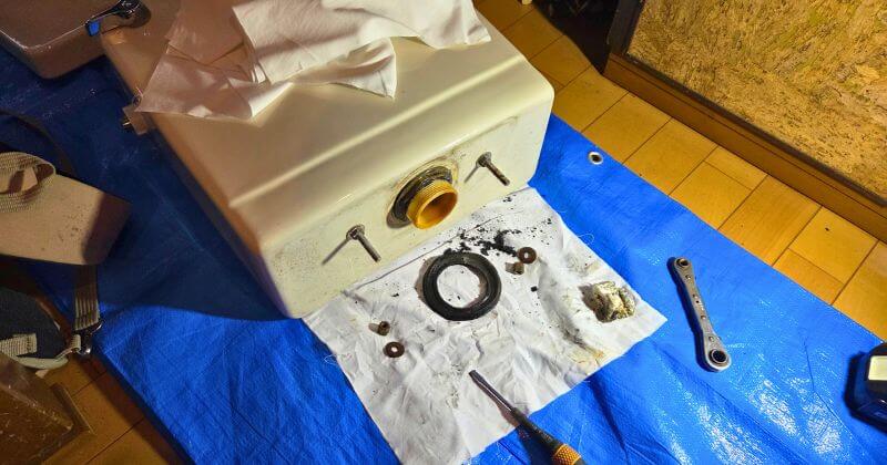 蜜結ボルトよ蜜結パッキンの交換前