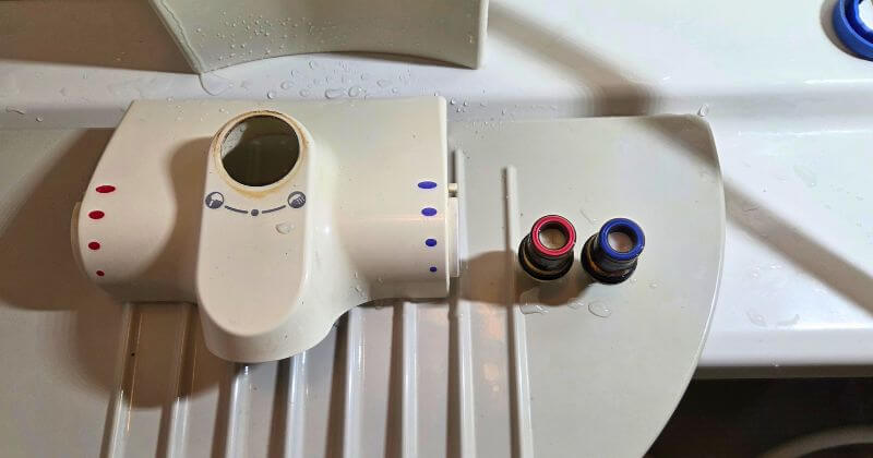 止水カートリッジの底面