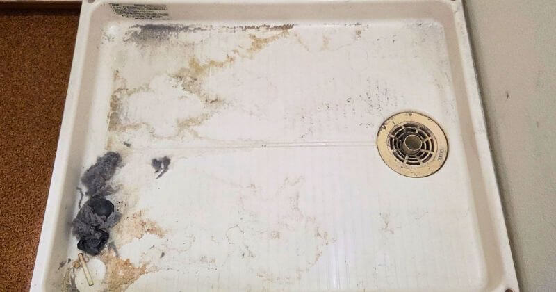 洗濯防水パン取り外し前